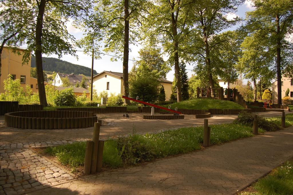 Landgasthof "Am Park" Crottendorf Exterior foto